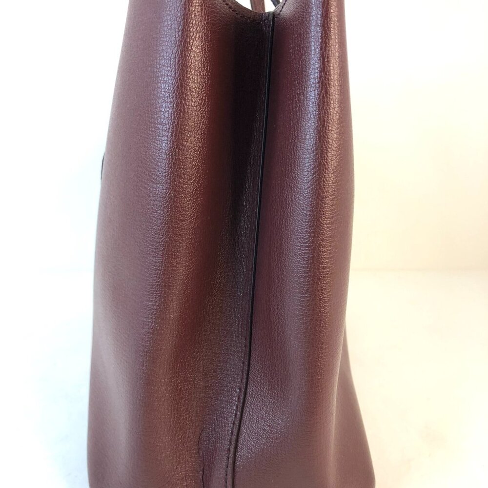 Kate Spade Harper Medium Satchel in Cherrywood AUTHENTICATED - Picture 4 of 15